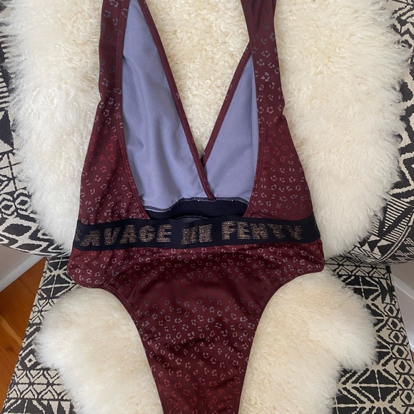 Savage Fenty Bodysuit / Women’s M / NWT - Picture 2 of 4